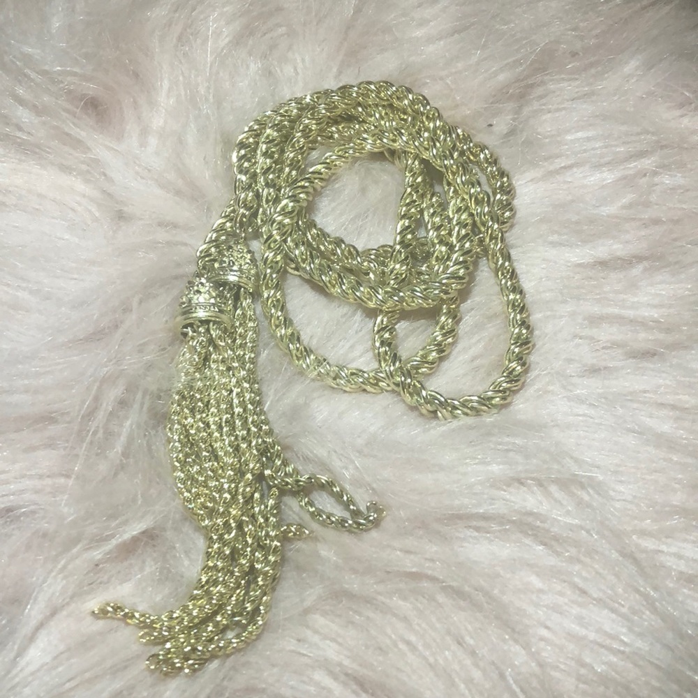 Gold jake necklace